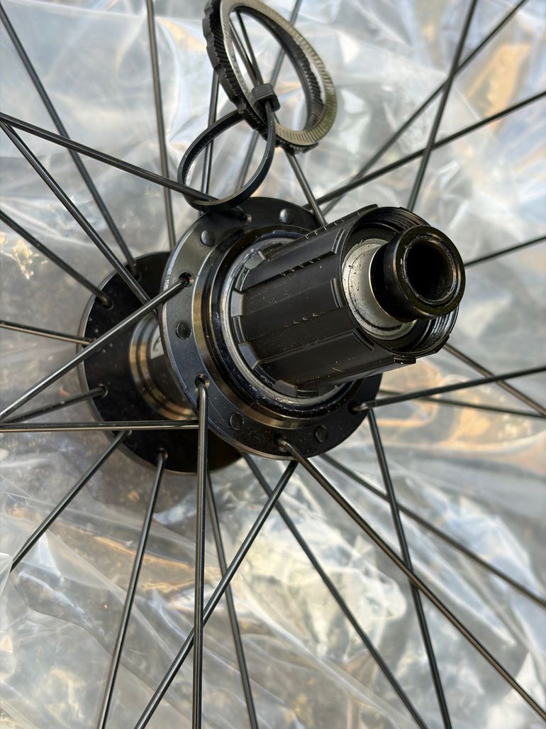Used Fulcrum racing d800 bike — image 2 of 3