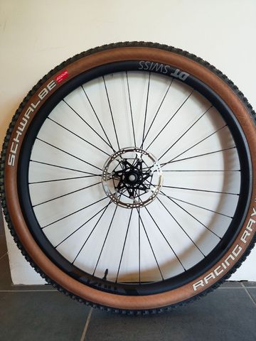 Gebrauchtes Dt Swiss 29" 1200 Front Wheel Wheels