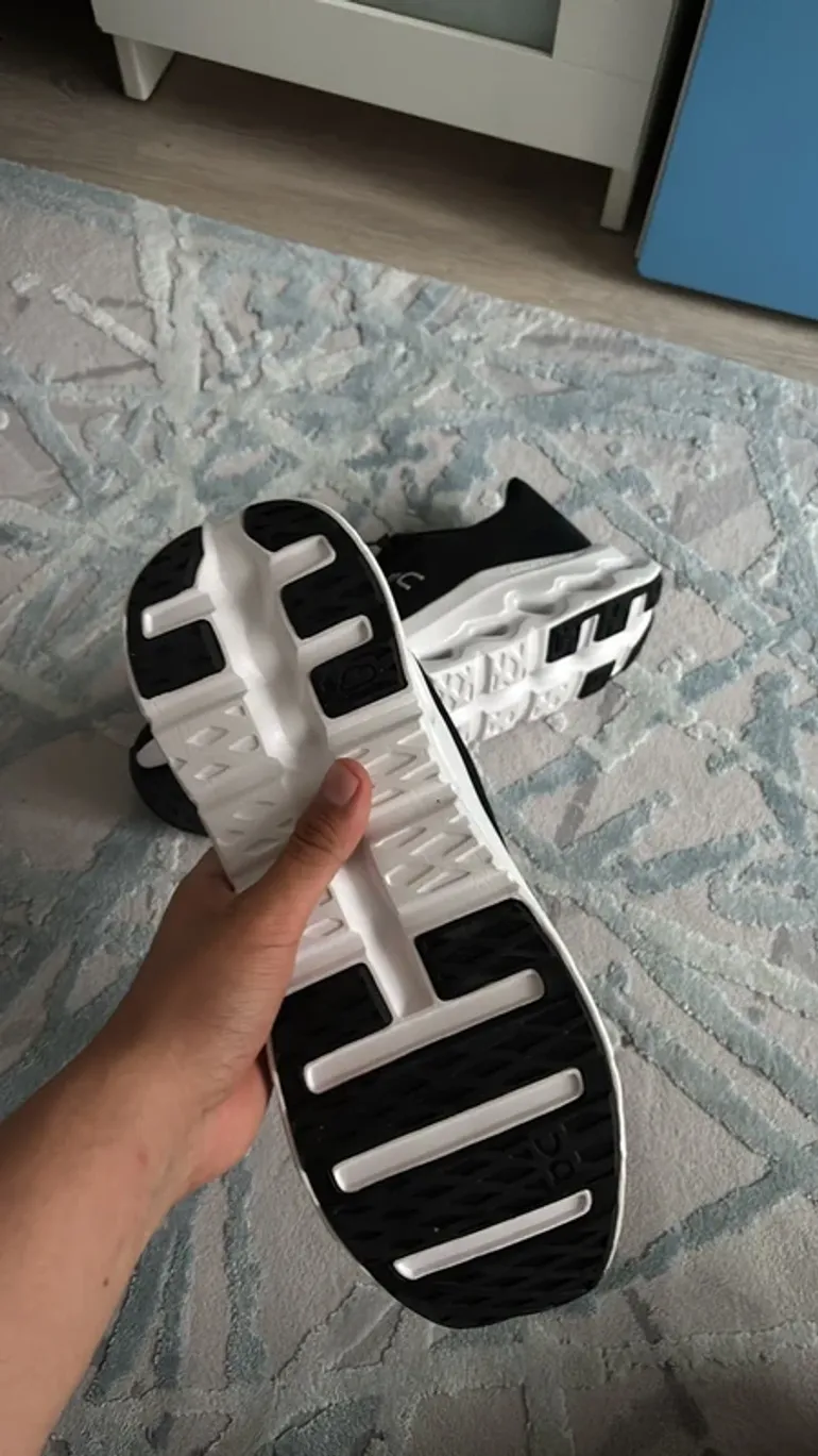 Used On Running Cloud bike — image 4 of 5