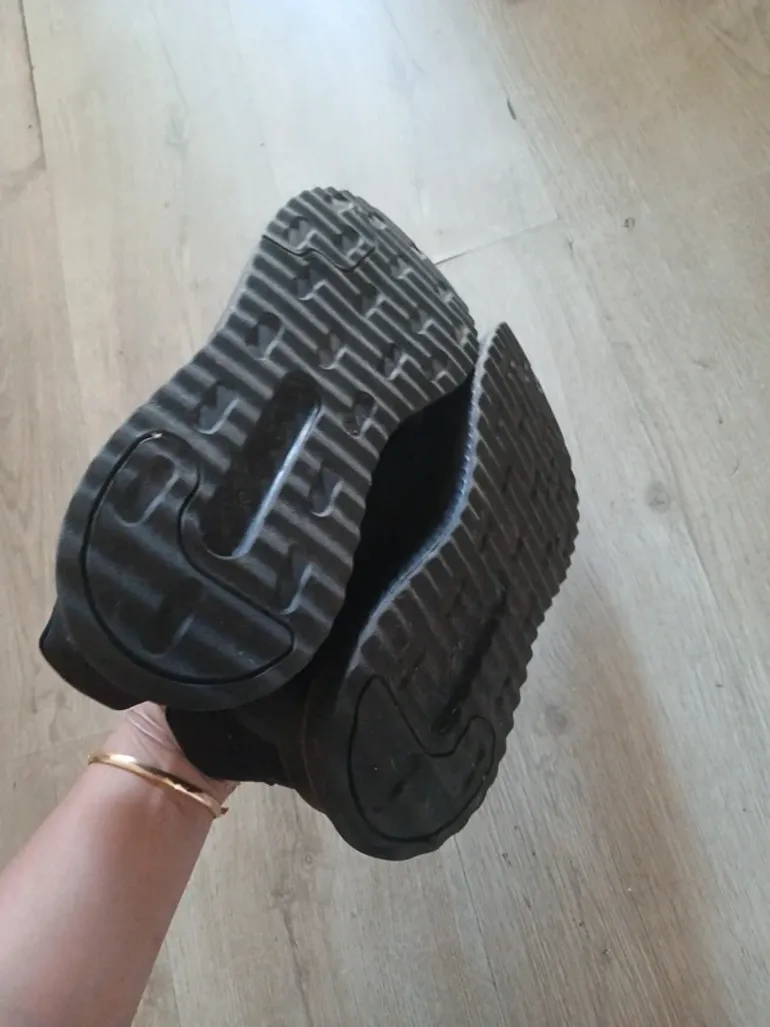 Used Adidas Cloudfoam Comfort bike — image 8 of 8