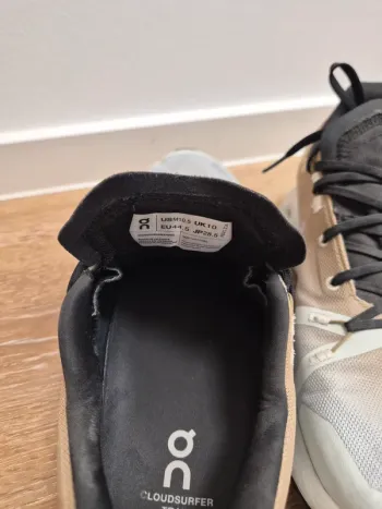 Used On Running On Sneakers Laufschuhe bike — image 3 of 3