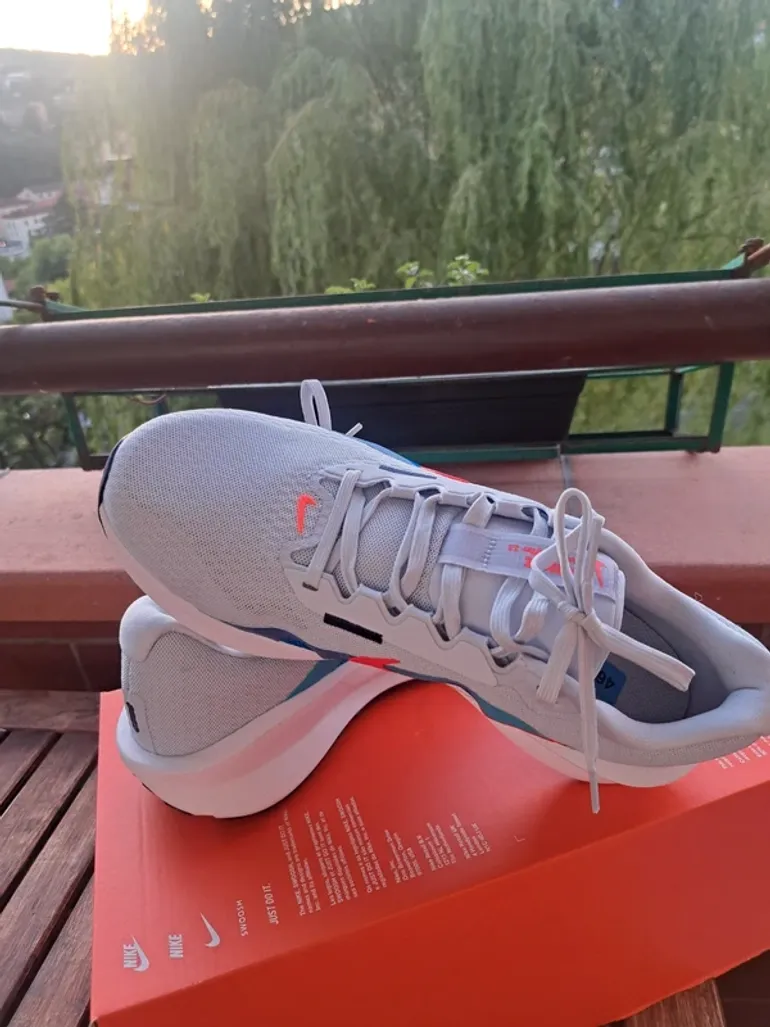 Used Nike Scarpe originali taglia 42 bike — image 4 of 6