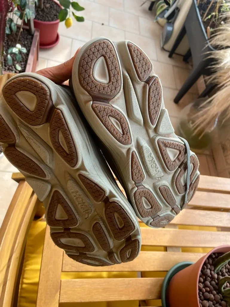 Used Hoka Running Shoes bike — image 13 of 20