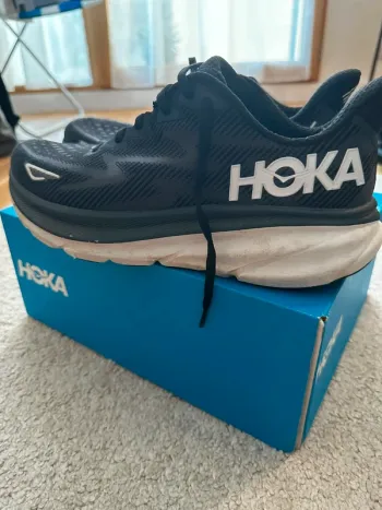 Used Hoka Clifton 9 bike — image 3 of 6