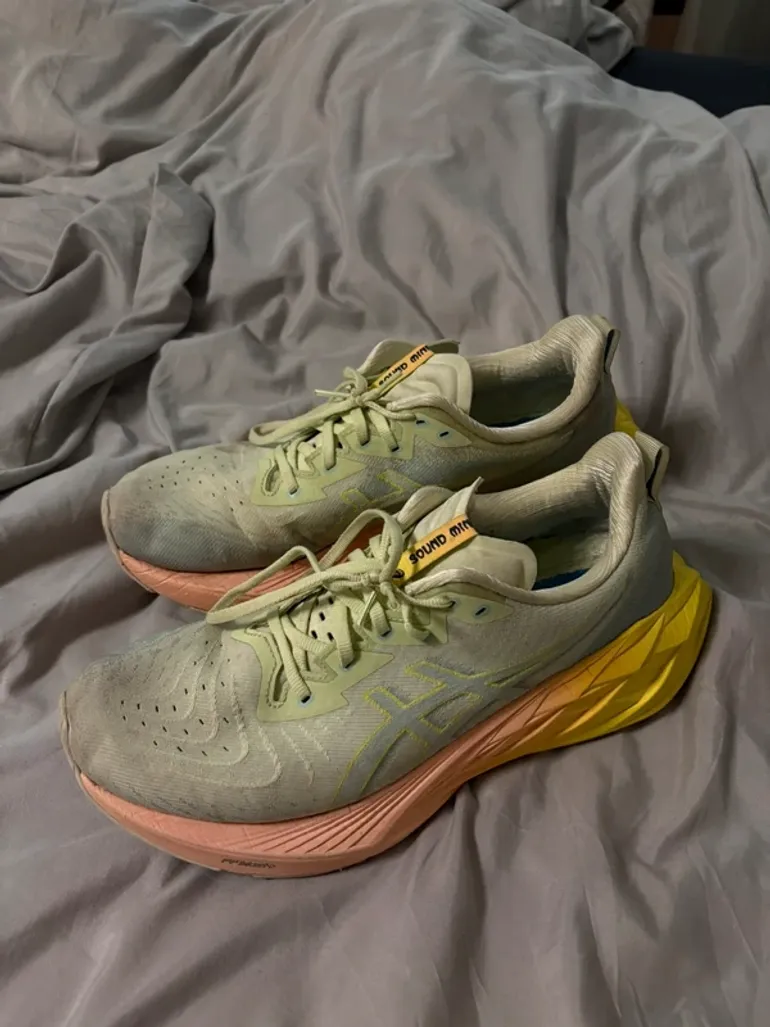Used Asics Novablast 5 bike — image 1 of 3