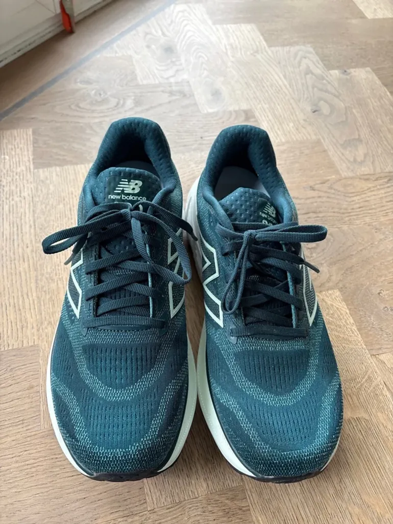 Used New Balance 880 bike — image 2 of 10