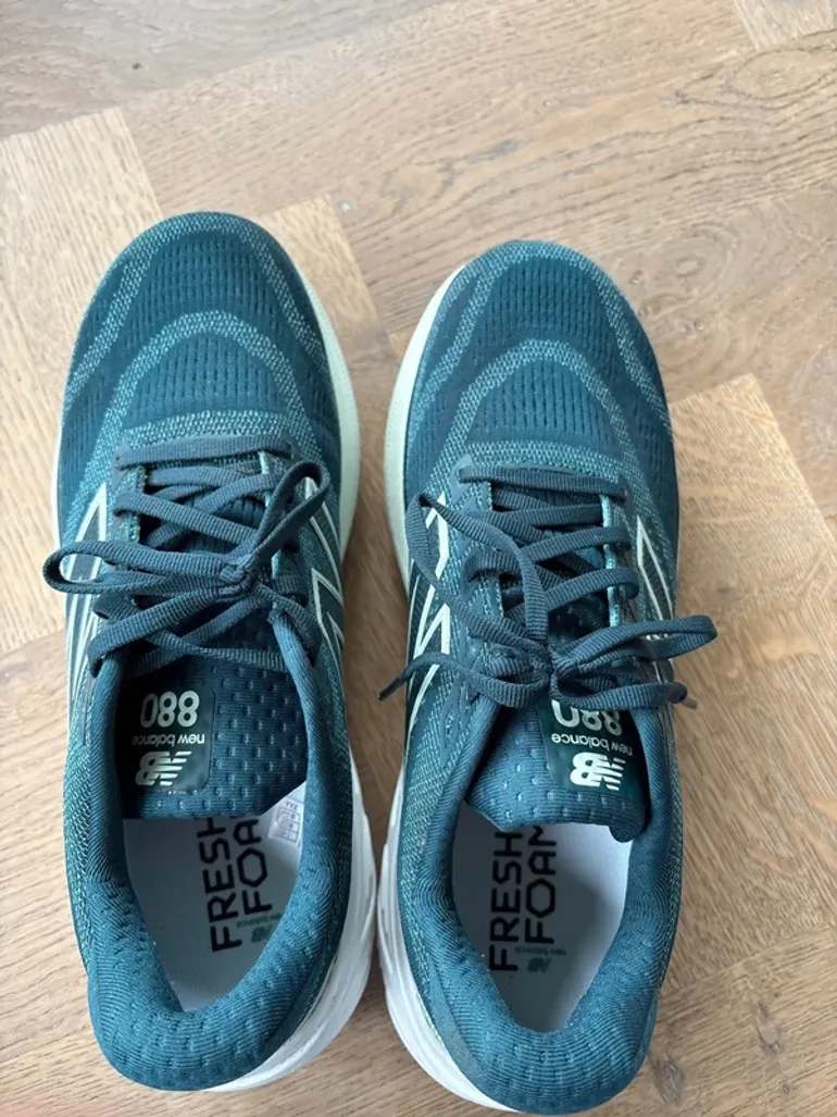 Used New Balance 880 bike — image 6 of 10