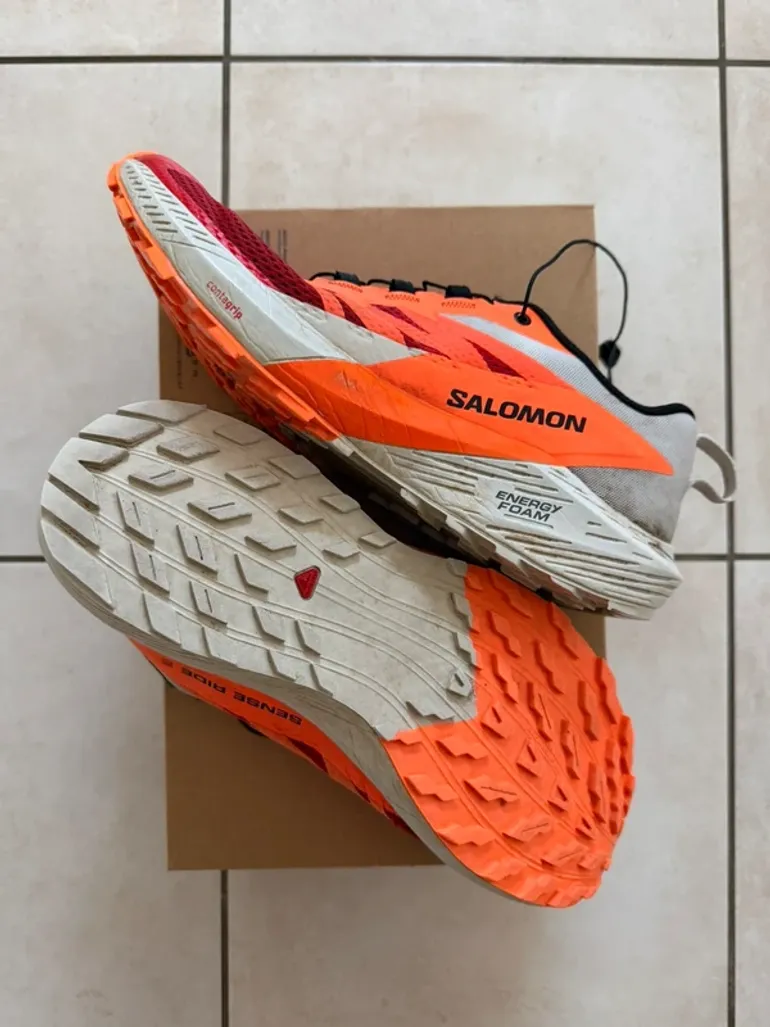 Used Salomon Trailrunning Shoes bike — image 3 of 4
