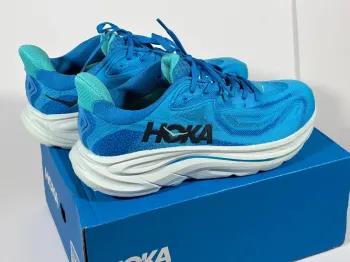 Used Hoka Clifton 10 bike