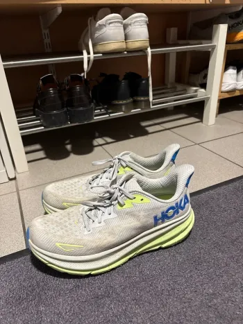 Used Hoka Laufschuhe bike — image 3 of 4