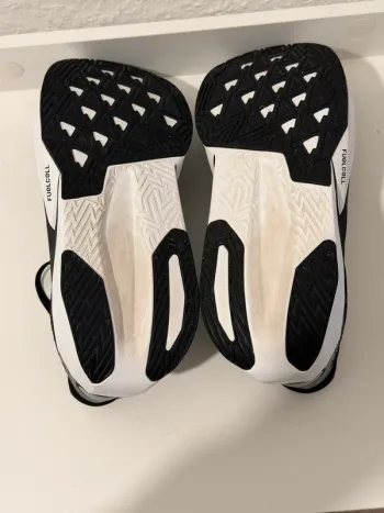 Used New Balance FuelCell Rebel V5 bike — image 5 of 5