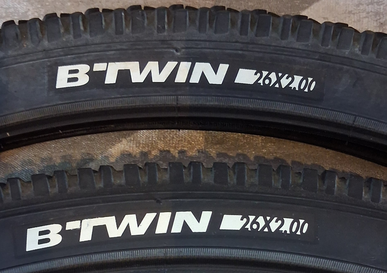 Used BTWIN 2 Cubiertas 26x2.00 Usadas bike — image 2 of 4