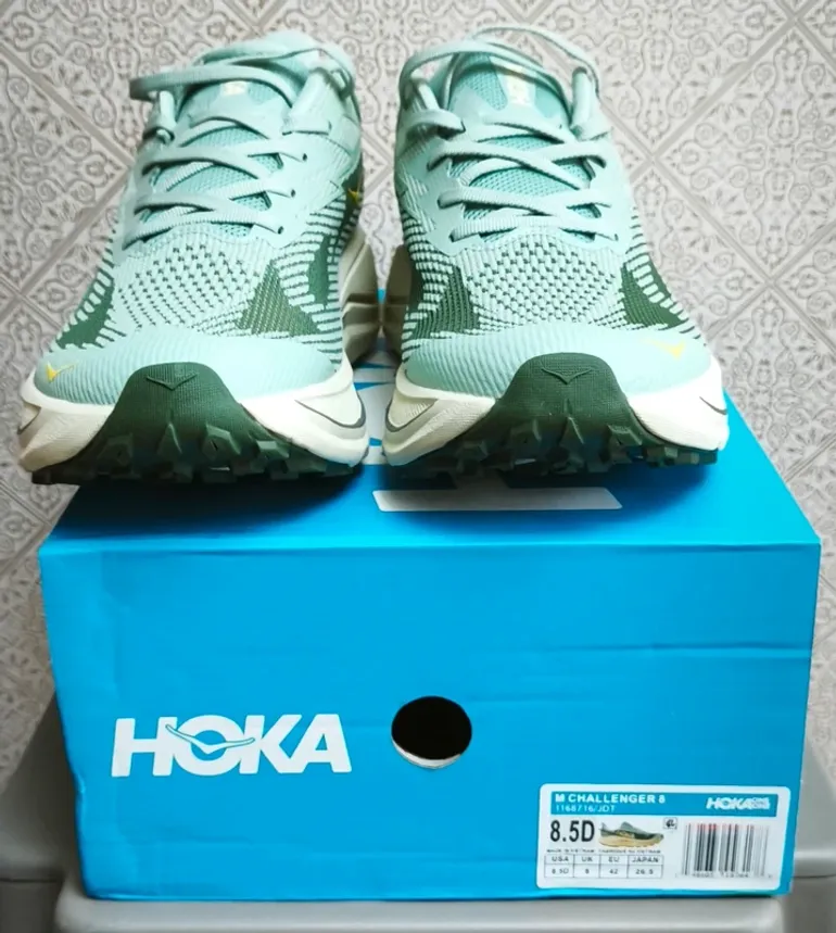 Used Hoka Challenger 8 bike — image 4 of 11