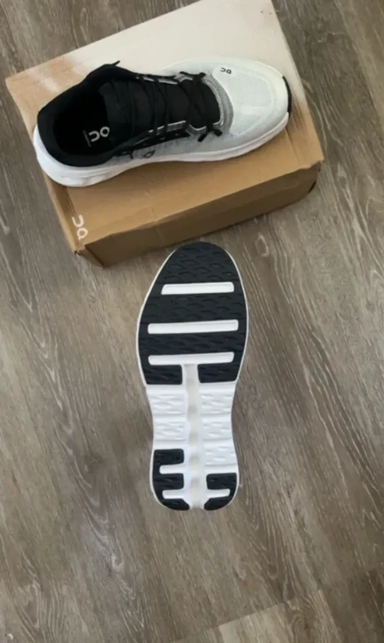 Used On Running Scarpe da ginnastica taglia 42 bike — image 5 of 5