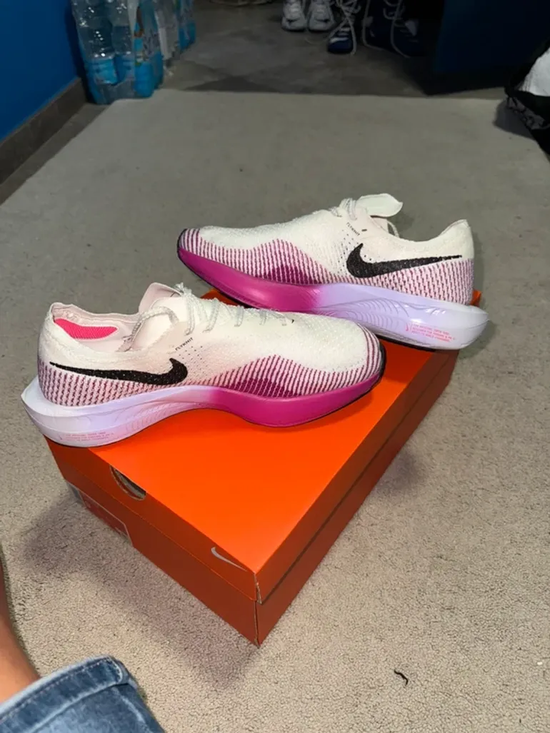 Used Scarpa ZoomX Vaporfly Next% 3 bike — image 2 of 7