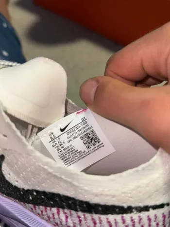 Used Scarpa ZoomX Vaporfly Next% 3 bike — image 7 of 7