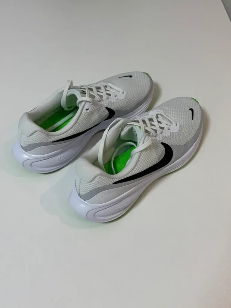 Used Nike Revolution bike — image 2 of 5