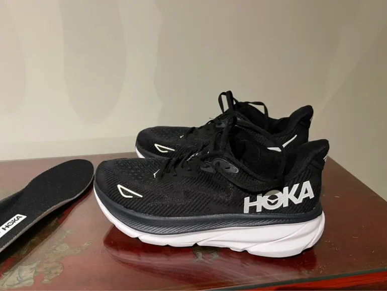 Used Hoka Running Shoes bike — image 1 of 6