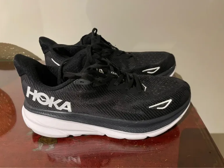 Used Hoka Running Shoes bike — image 6 of 6