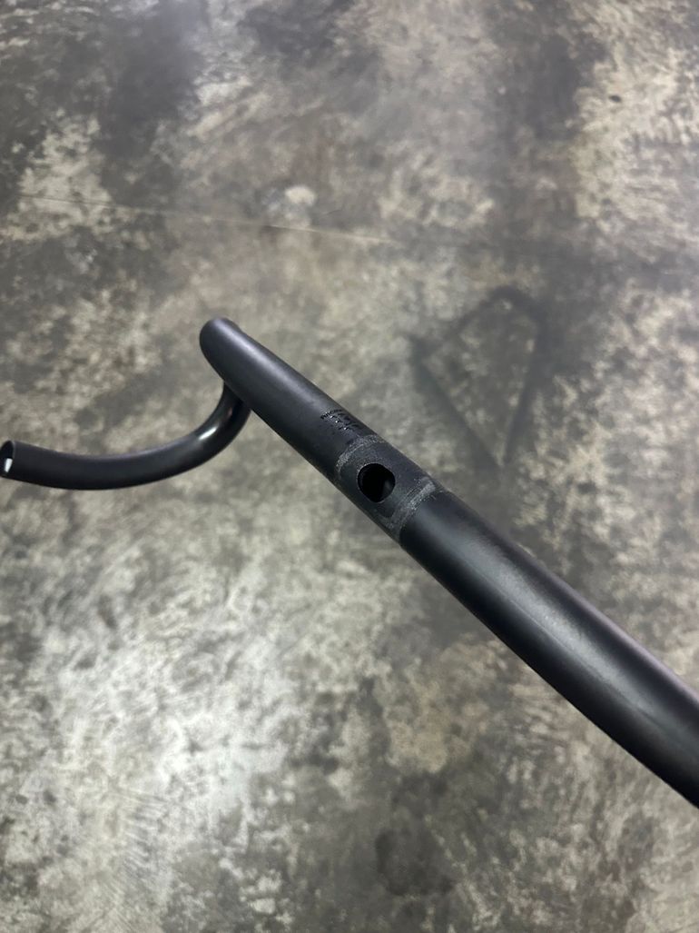 Used Lapierre Carbon Cockpit 100mm/39cm 2025 bike — image 2 of 5