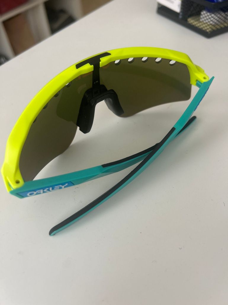 Used Oakley Sutro™ TI Sweep bike — image 2 of 5