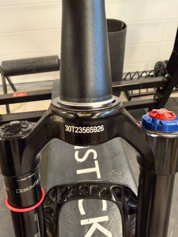 Brugt RockShox SID SL Ultimate BRAIN 100mm 44mm Offset 2024 bike — billede 4 af 10