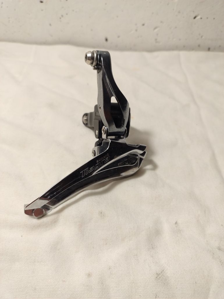 Used Shimano Tiagra FD-4700 Front Derailleur bike — image 1 of 5