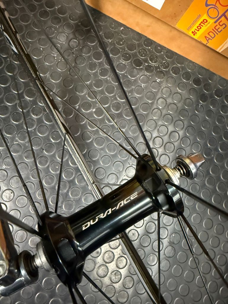 Used Shimano Dura Ace C35 Tubular Front Wheel 2016 bike — image 2 of 4