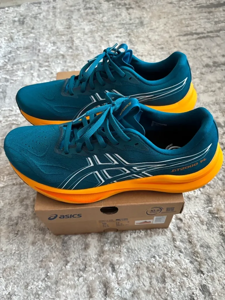 Used Asics GT2000 14 bike — image 1 of 7