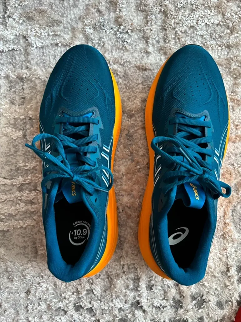 Used Asics GT2000 14 bike — image 5 of 7