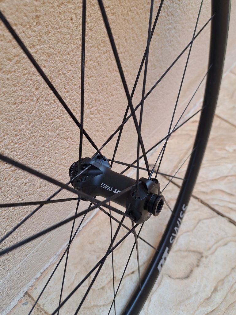 Used Dt Swiss A 1800 Spline 30 Disc Brake Wheelset bike — image 5 of 6