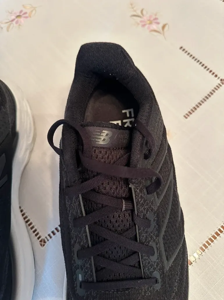 Used New Balance Fresh Foam bike — image 3 of 9