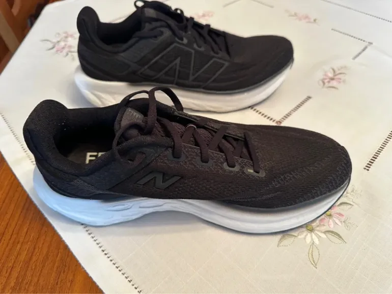 Used New Balance Fresh Foam bike — image 5 of 9