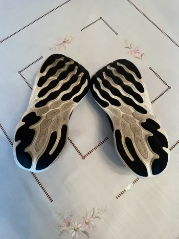 Used New Balance Fresh Foam bike — image 9 of 9