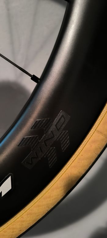 Used Fulcrum Wind 57 DB 2-Way Fit 2025 bike — image 2 of 6