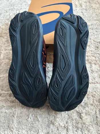 Used Asics GT-2000 14 bike — image 3 of 7