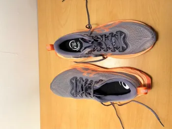 Used Asics Superblast 2 bike — image 3 of 4