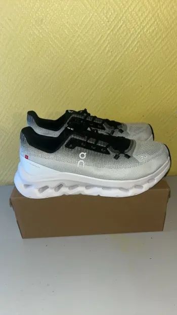 Used On Running Cloud bike — image 3 of 5