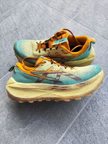 Used Asics Trabuco Max 4 2025 bike — image 5 of 6