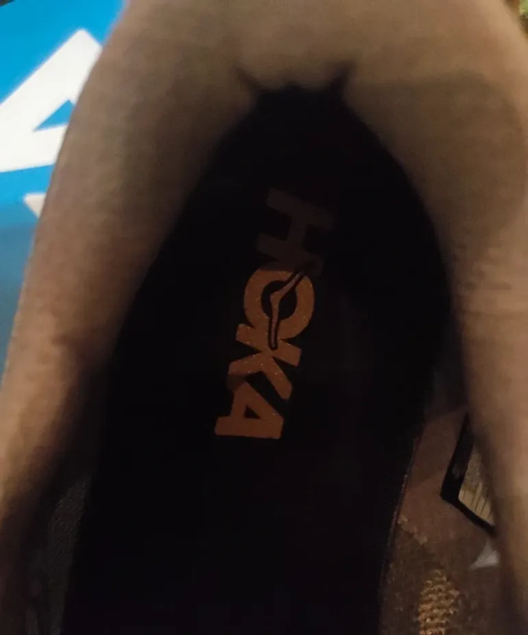 Used Hoka Mafate 5 bike — image 3 of 4