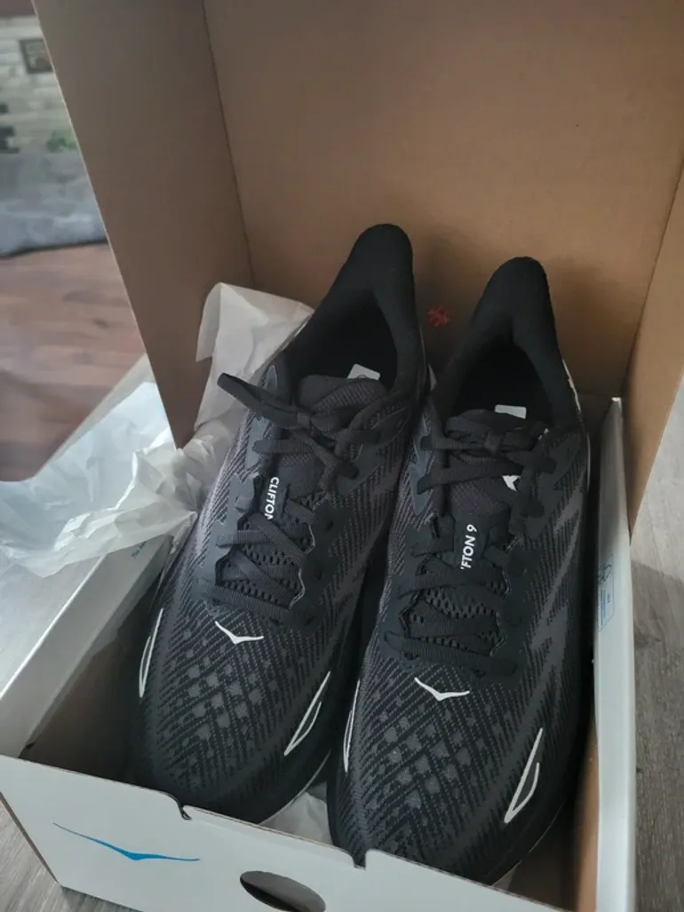 Used Hoka Clifton 9D bike — image 5 of 8