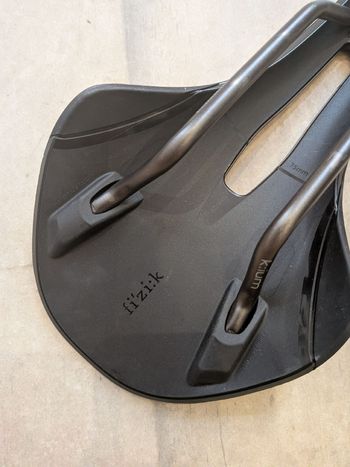Used Fizik Vento Antares R5 Saddle 2026 bike — image 4 of 6