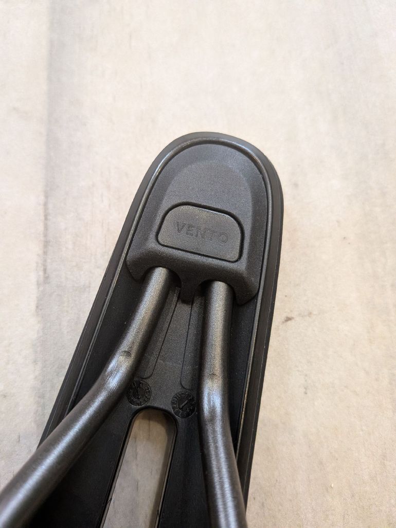 Used Fizik Vento Antares R5 Saddle 2026 bike — image 5 of 6