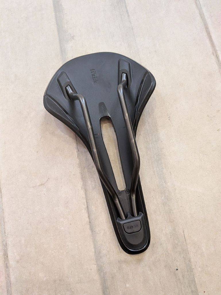 Used Fizik Vento Antares R5 Saddle 2026 bike — image 3 of 6