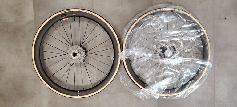 Used Reserve 34|37 SL Turbulent Aero Wheelset 2026 bike — image 2 of 6
