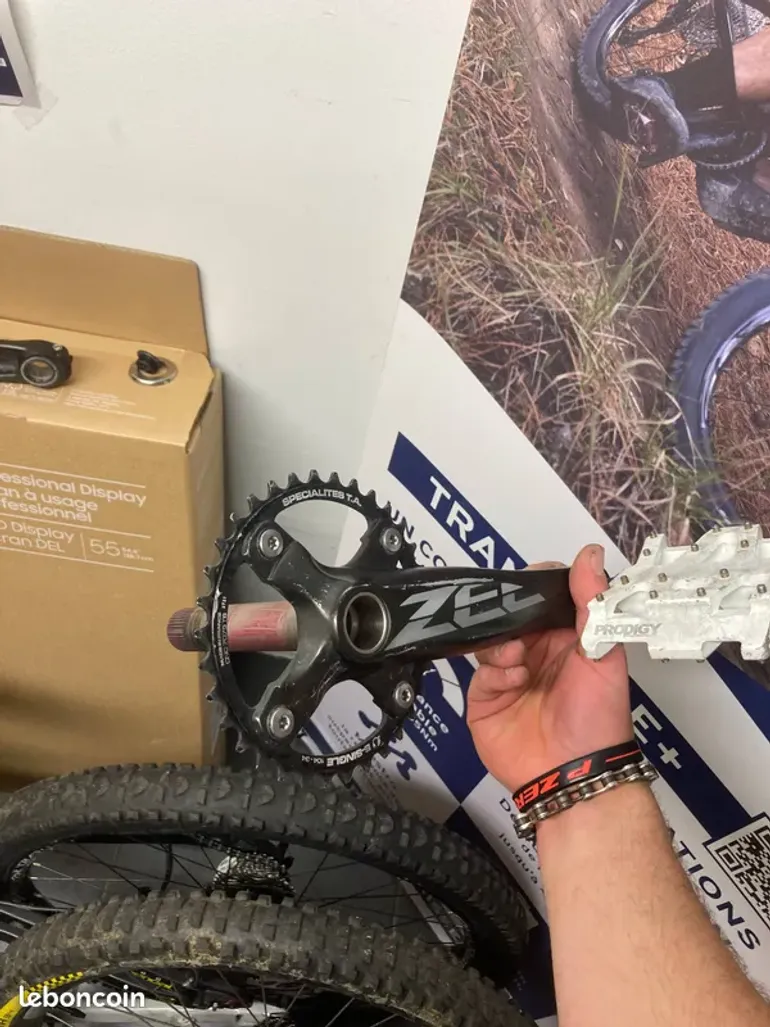 Used Shimano ZEE FC-M640 bike — image 1 of 7