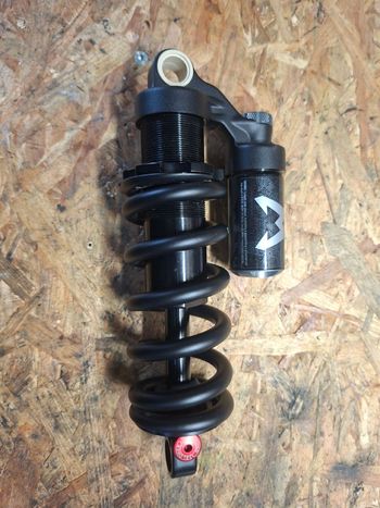 Used Marzocchi Bomber CR Rear Shock 2025 bike — image 3 of 3