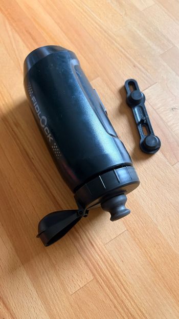 Used Fidlock Twist Bottle 590 2024 bike — image 2 of 2