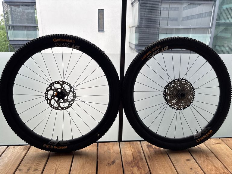 Used Dt Swiss EXC 1501 Spline One 30 Carbon 6-bolt Boost 29" Wheelset 2024 bike — image 1 of 3