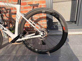 Used Shimano 105 Di2 R7100 Groupset bike — image 3 of 7